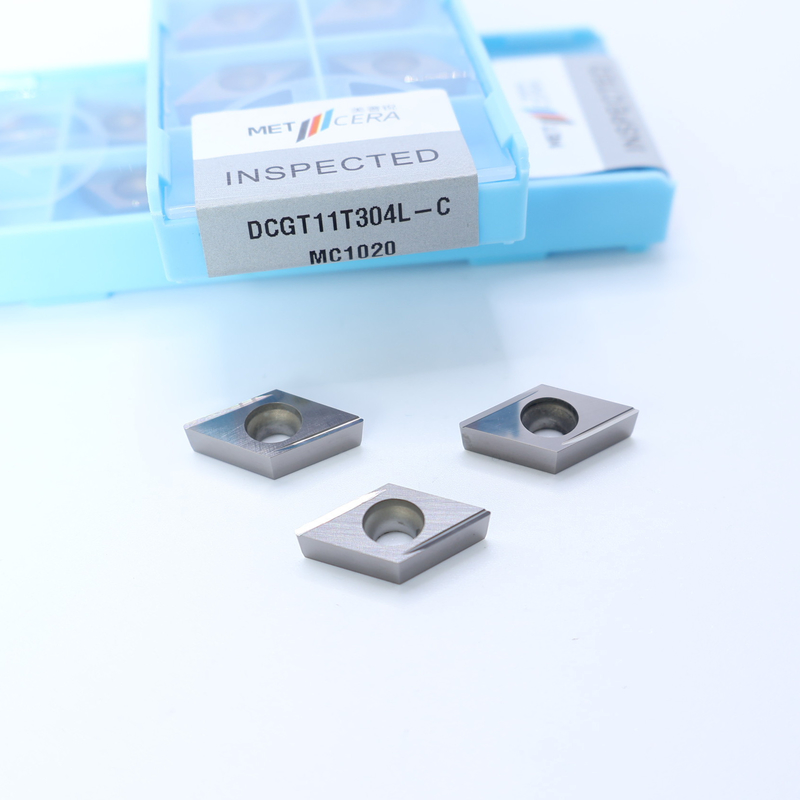 Εισάγματα στροφής CNC Cermet DCGT07 DCGT11 C Τελειωτικό σχιστομετρητή μεταλλικού υλικού Υψηλή αντοχή στην φθορά