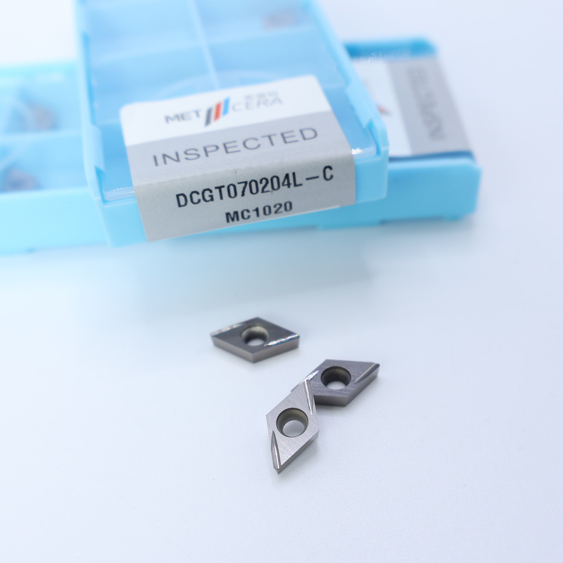 Εισάγματα στροφής CNC Cermet DCGT07 DCGT11 C Τελειωτικό σχιστομετρητή μεταλλικού υλικού Υψηλή αντοχή στην φθορά