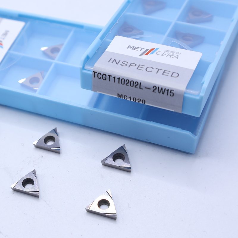 Εξωτερική στροφή Εισάγει TCGT11 TCGT1102 TCGT1102 με 2W15 Sharp Finish Chip Breaker για επεξεργασία σιδηρουργικών μετάλλων